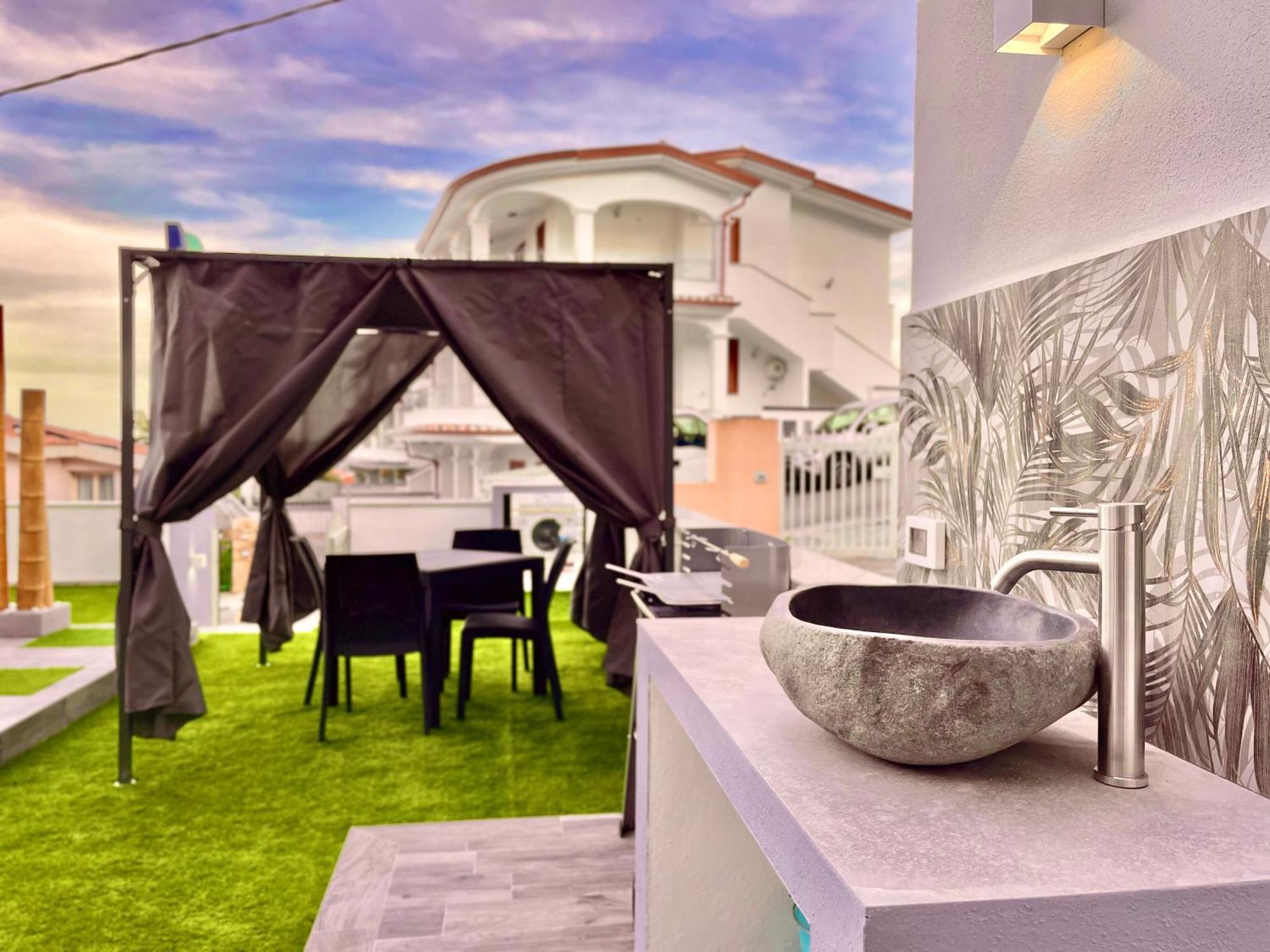 Bellavista Luxury Apartments La Caletta Exterior photo
